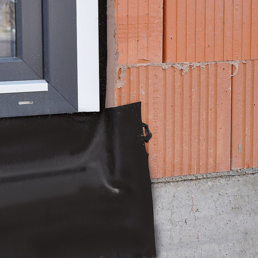 Colle hybride pour films EPDM durablement élastique